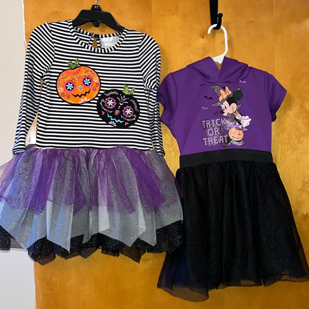 2 piece bundle Halloween dresses size 3T/4